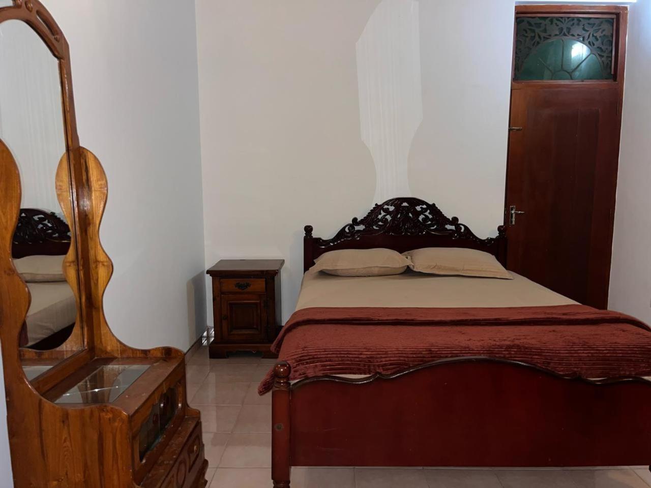 Ceylon Glory Hostel Negombo Extérieur photo